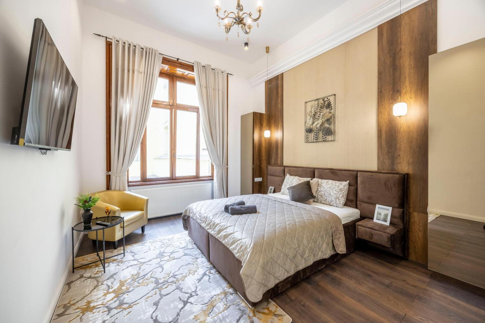 Classy Quentin Dream Home In The Heart Of Budapest Exterior photo
